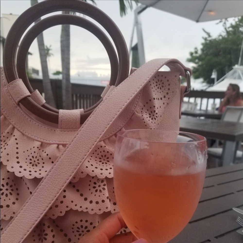 Kenzie eyelet purse